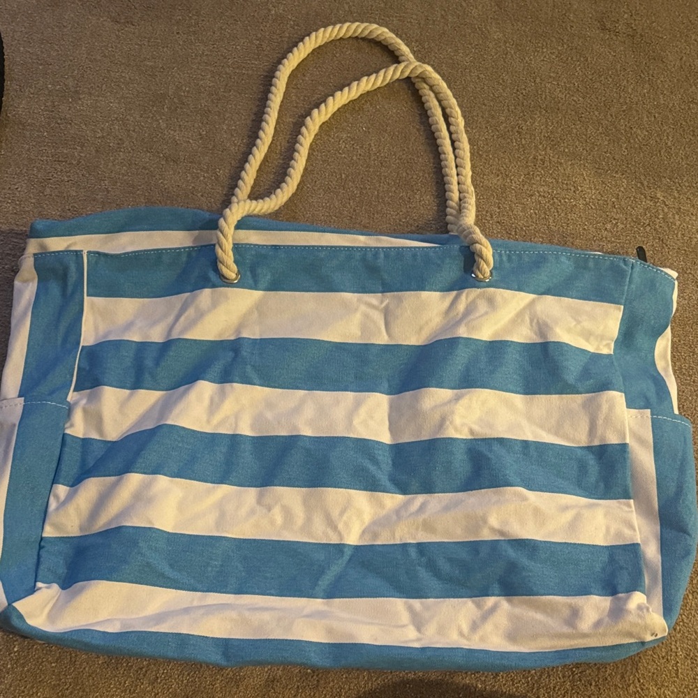Extra Large Zippered Blue and White Striped Beach/Tote Bag